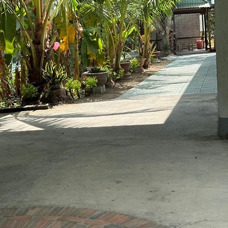 Huong Tram Homestay Ho Da Luaran gambar