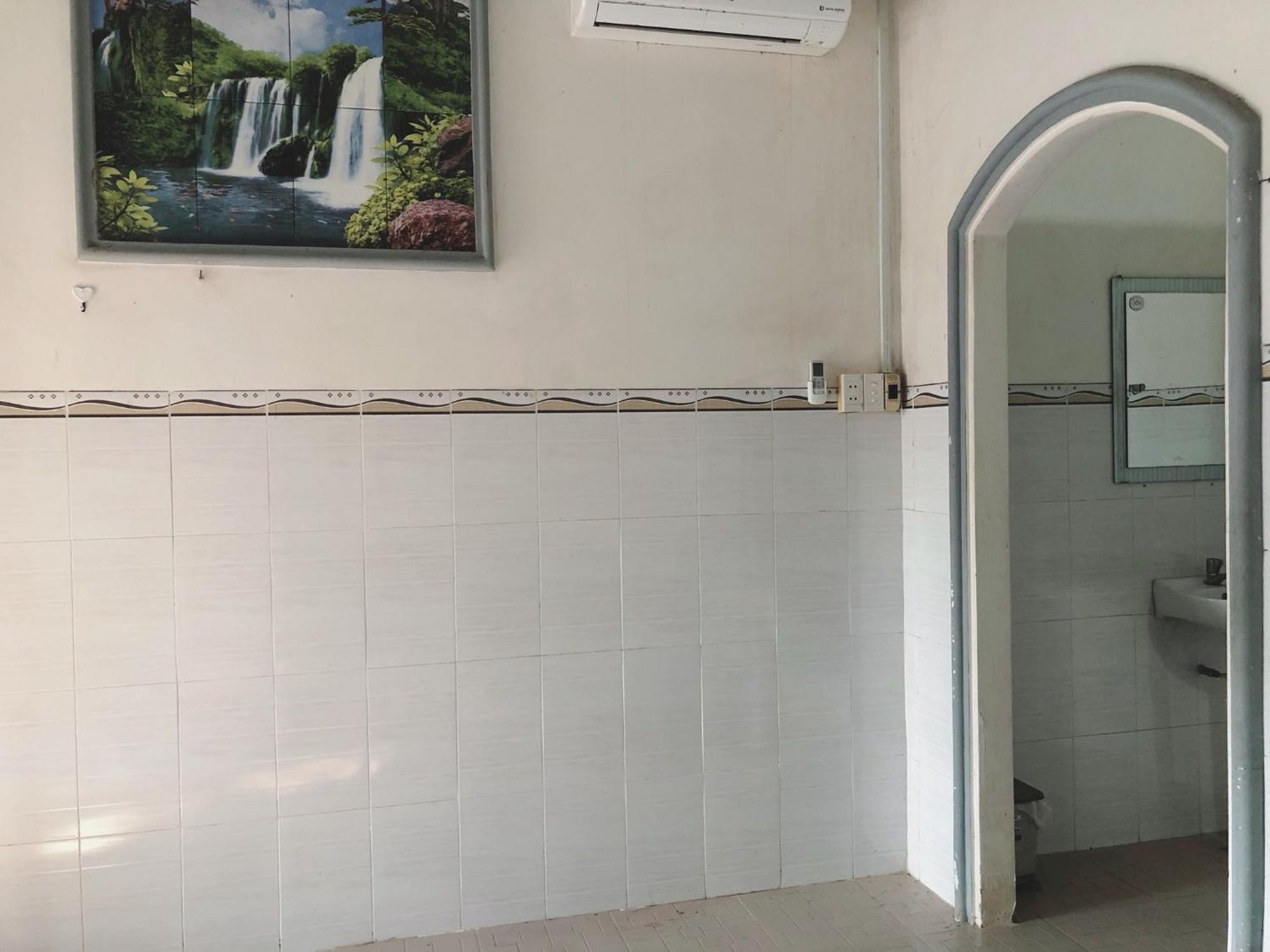 Huong Tram Homestay Ho Da Luaran gambar