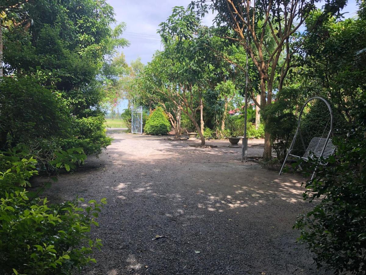Huong Tram Homestay Ho Da Luaran gambar
